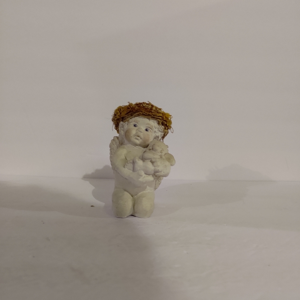 Vintage Cast Art Industries 1991 figurine signed by Kristen. Dreamsicle Coll.